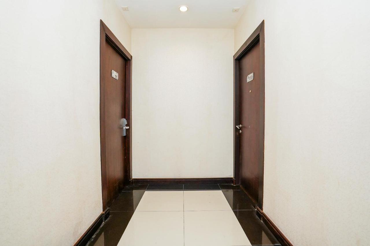 Collection O 29 Twin Tower Hotel Surabaya Kültér fotó
